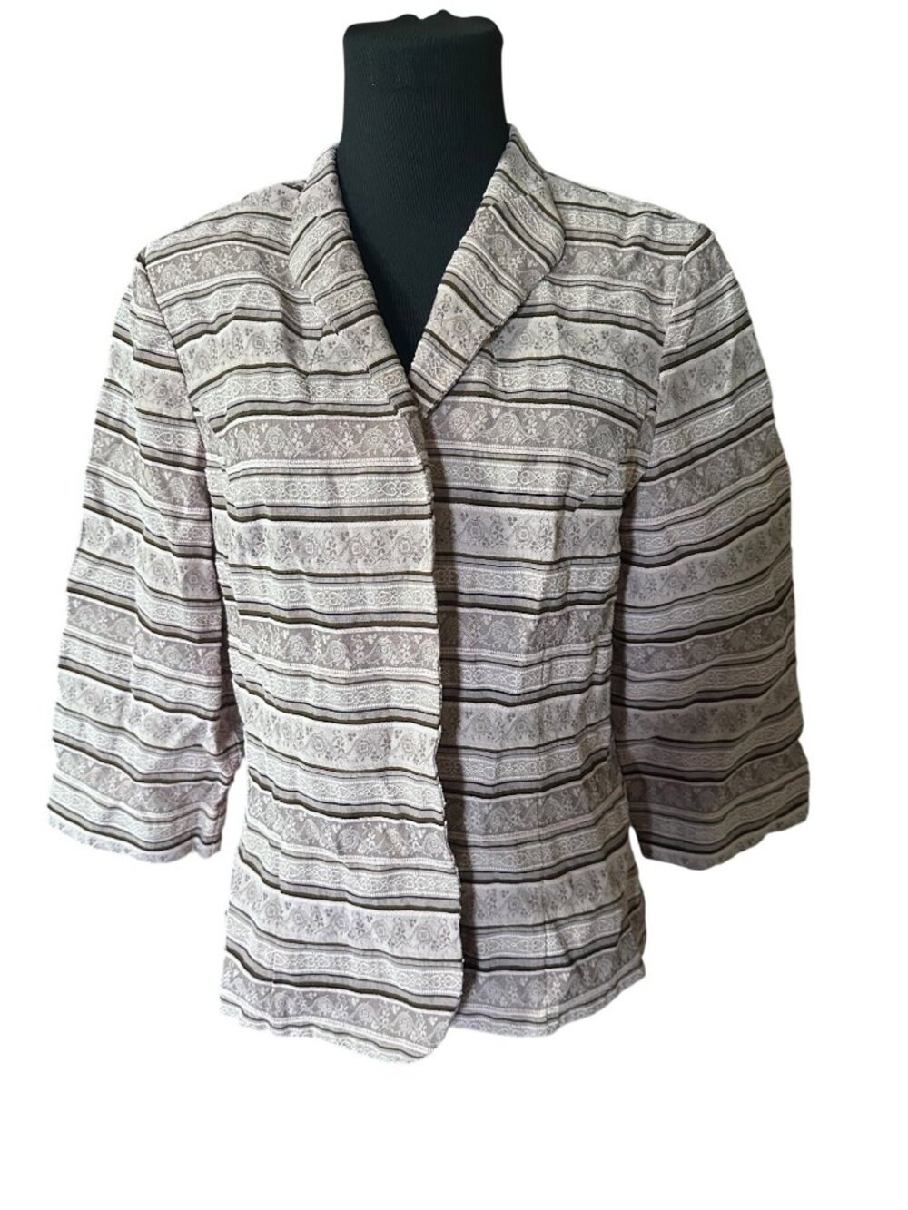 K Studio Collection open front tan and brown striped jacket size 14